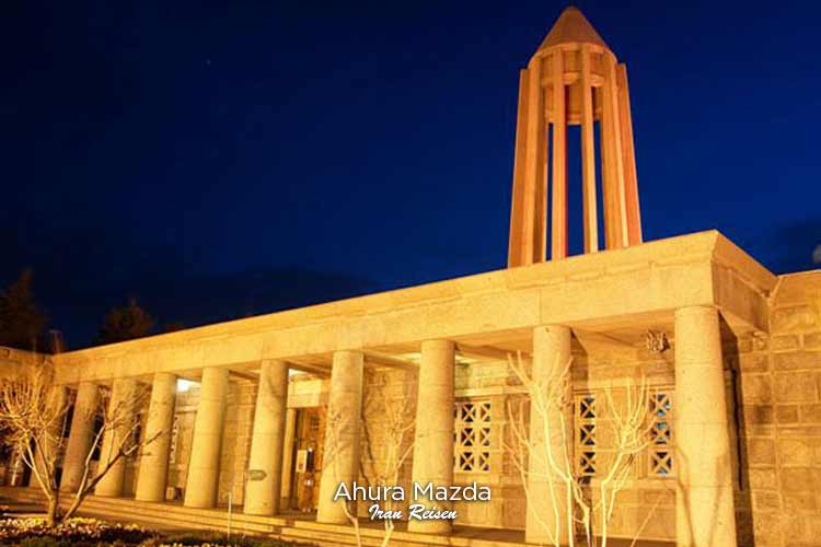  Avicenna Mausoleum - Hamadan - Iran Reisen