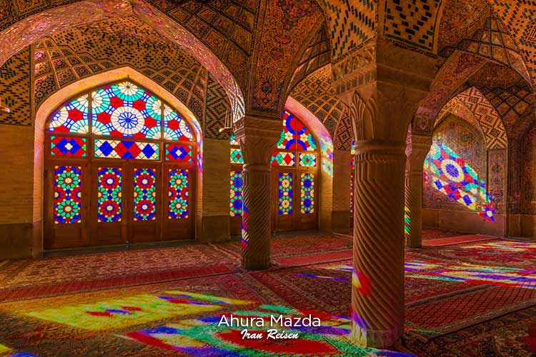 Nasir-ol-Molk Moschee - Iran Reisen 